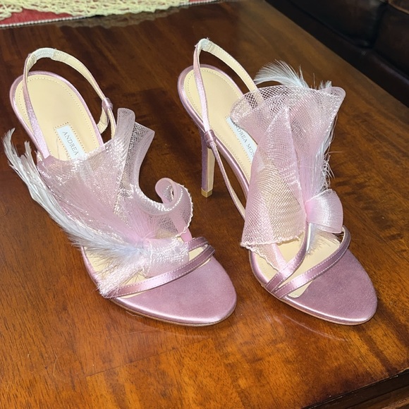 Andrea Mondin Satin Sling Back Heels - Picture 2 of 8